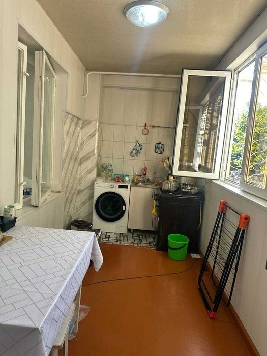 Жангох Абай корзинка 45м2 срочно 1-Этаж/ 2 хона килинган 65000 у.е ц13