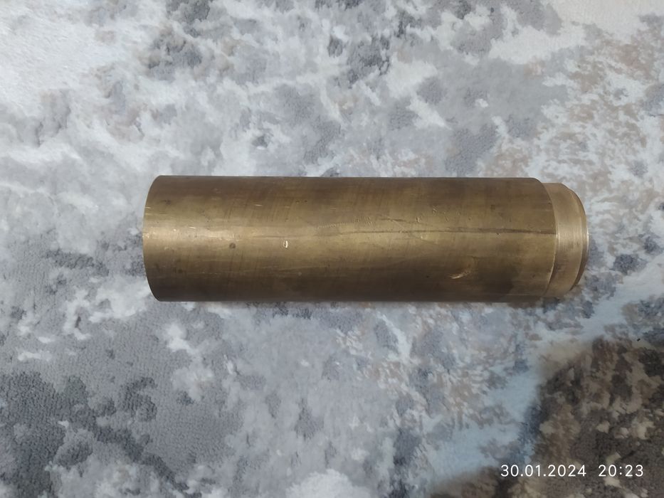 Продам кругляк бронзовый 2 щт.