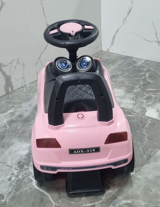 Продам  толакар Audi розовый