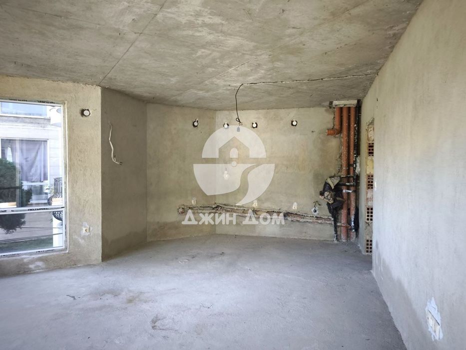 Продава се Тристаен апартамент в Обзор - 112 кв.м за 632 €/кв.м - Снимка #2