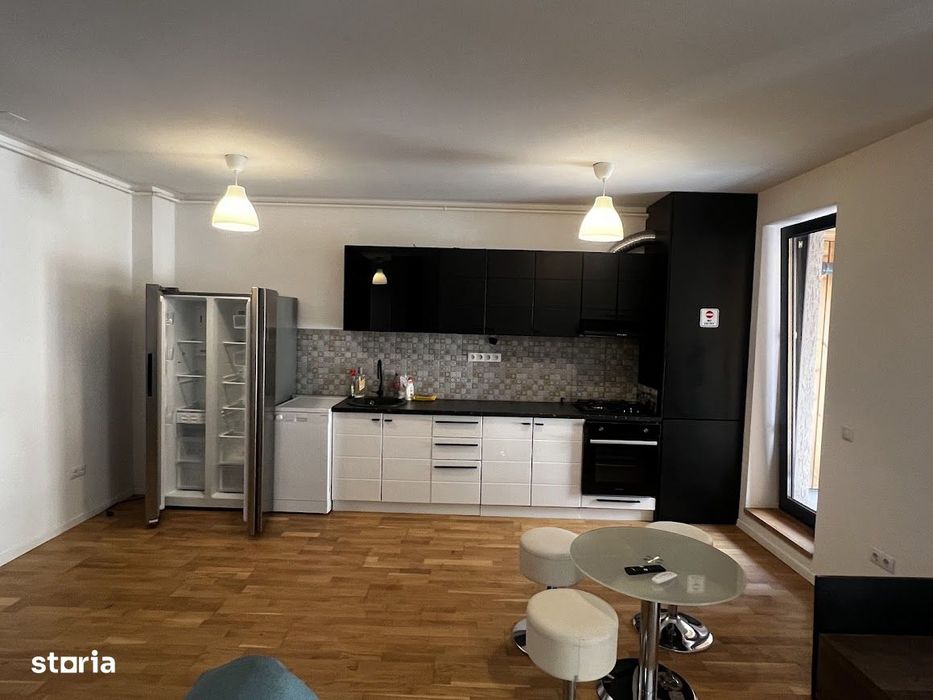 Inchiriem Studio Avram Iancu, Lux