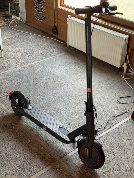 Trotineta electrica Xiaomi Mi Electric Scooter Pro 2