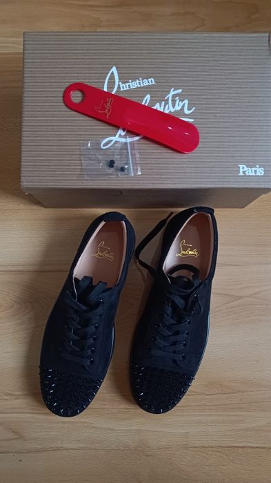 Christian Louboutin обувки