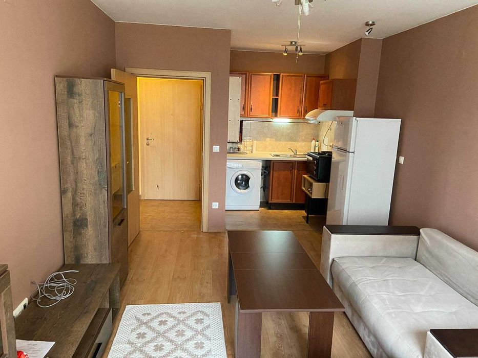 Дава се под наем Двустаен апартамент в София, Младост 4 - 56 кв.м за 348.84 € - Снимка #1