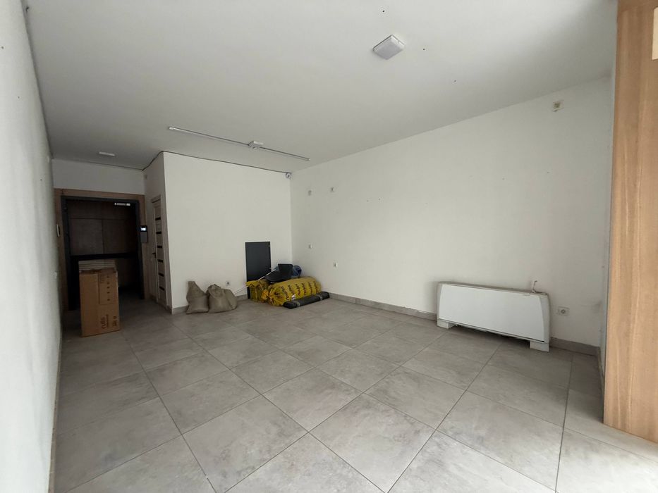 Коммерческое помещение Махтумкули ул .