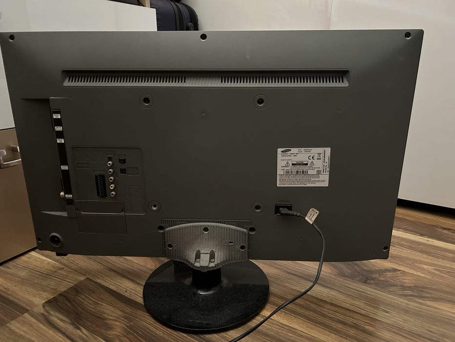 Samsung TV 32” UE32F4000