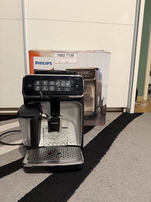 Кафемашина Philips EP 3246