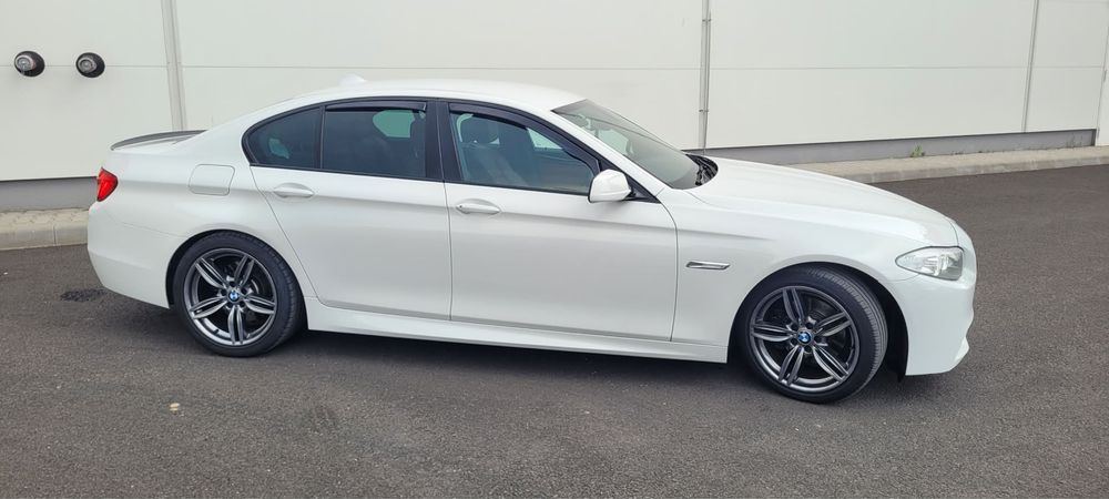 BMW 5 Series 2011 — imagine 5