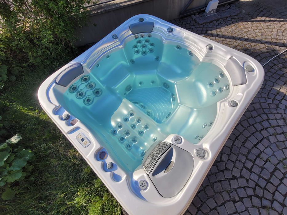 Minipiscina Jacuzzi fabricatie 2022, Wellis Kilimanjaro, 6locuri, cu factura si garantie, poze reale