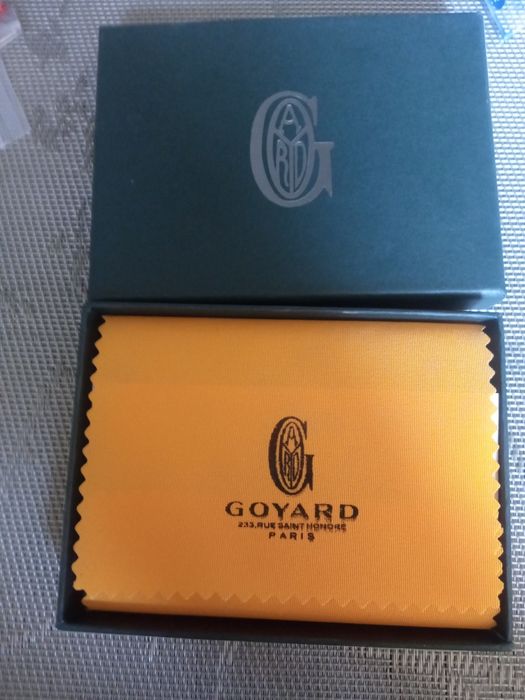 Кард холдер женский