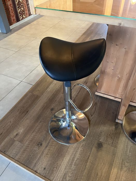 Продам столы,стулья