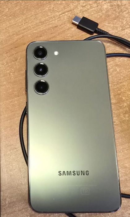 Самсунг s23 Snabdregon8 Gen2 +Watch 5 pro