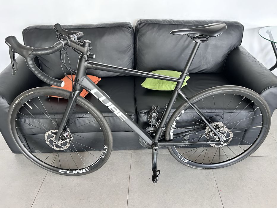 Шоссейный велосипед Cube