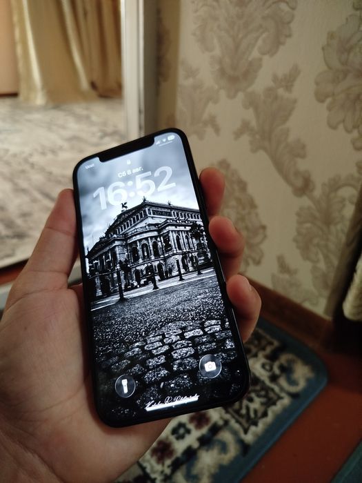Iphone ideal holatda