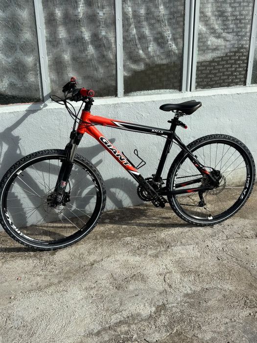 Vând bicicletă Giant xtc 1.5