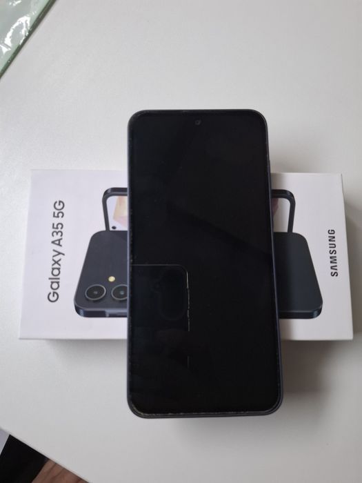 Samsung A35 перфектен
