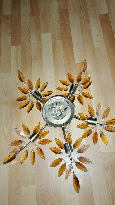 Продам люстру для дома