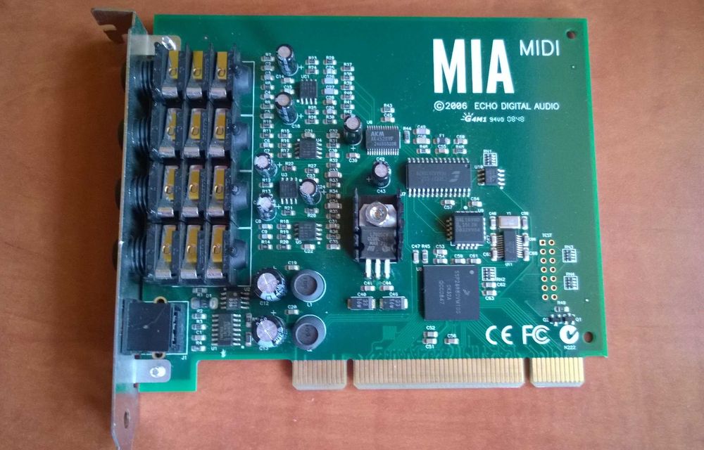 Placa de sunet profesionala Echo Mia Midi cu preamp casti Mackie