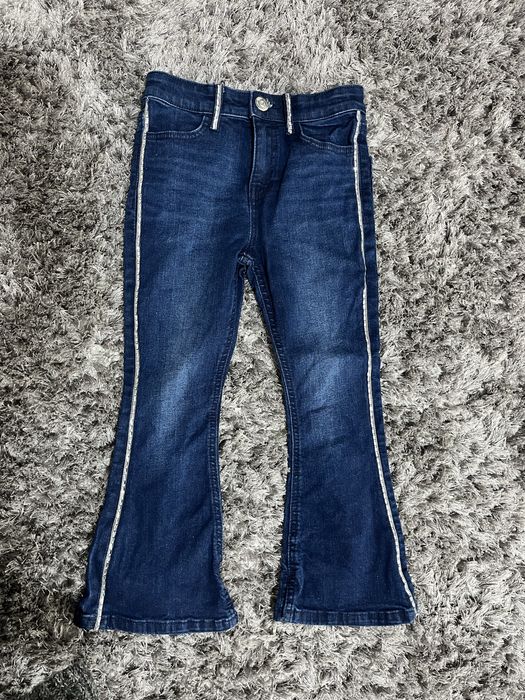 Vand blugi fetita 6-7 ani