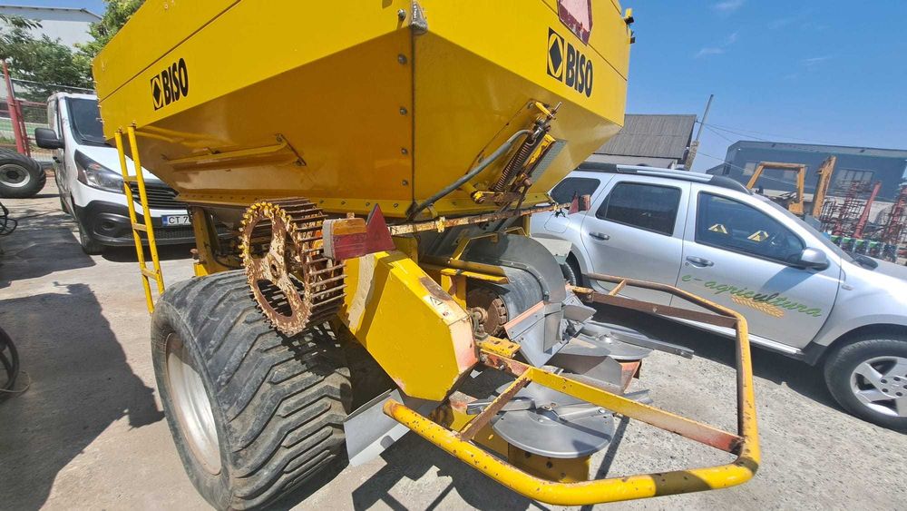 Masina imprastiat amendamente Agrex 6000