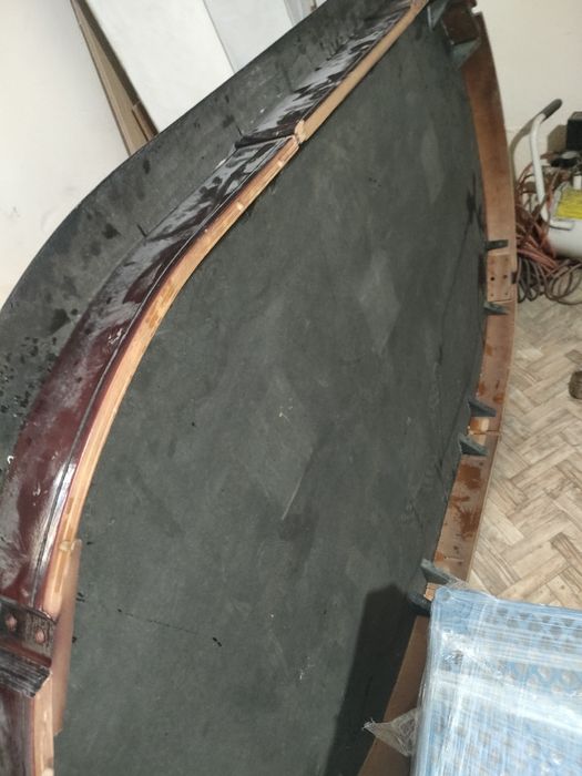 Стол Малайзия 20000