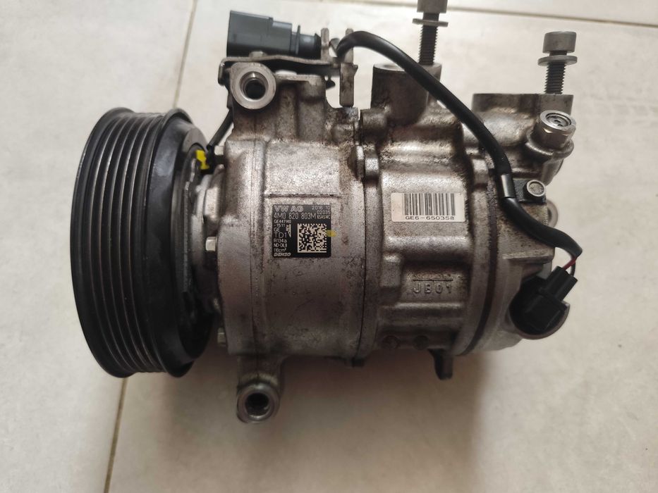 Климатичен Компресор DENSO 4M0820803M