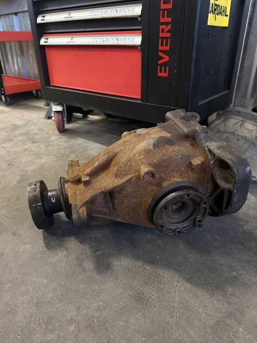 Диференциал за BMW е60 535d 286 коня