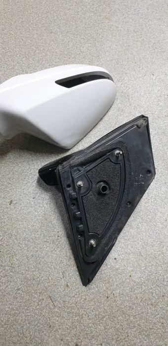 Корпус зеркала хюндай і40 правое