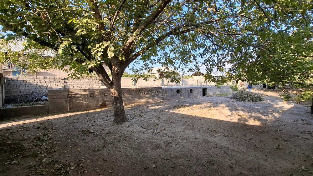 КИТОБ ШАХРИДА 10 соток участок сотилади