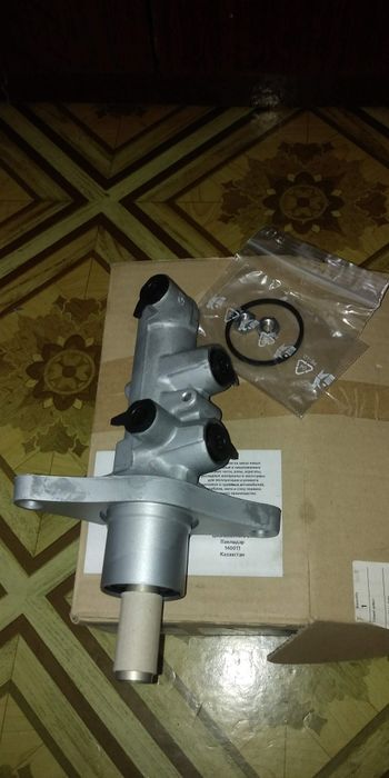 Продам главный тормозной цилиндр