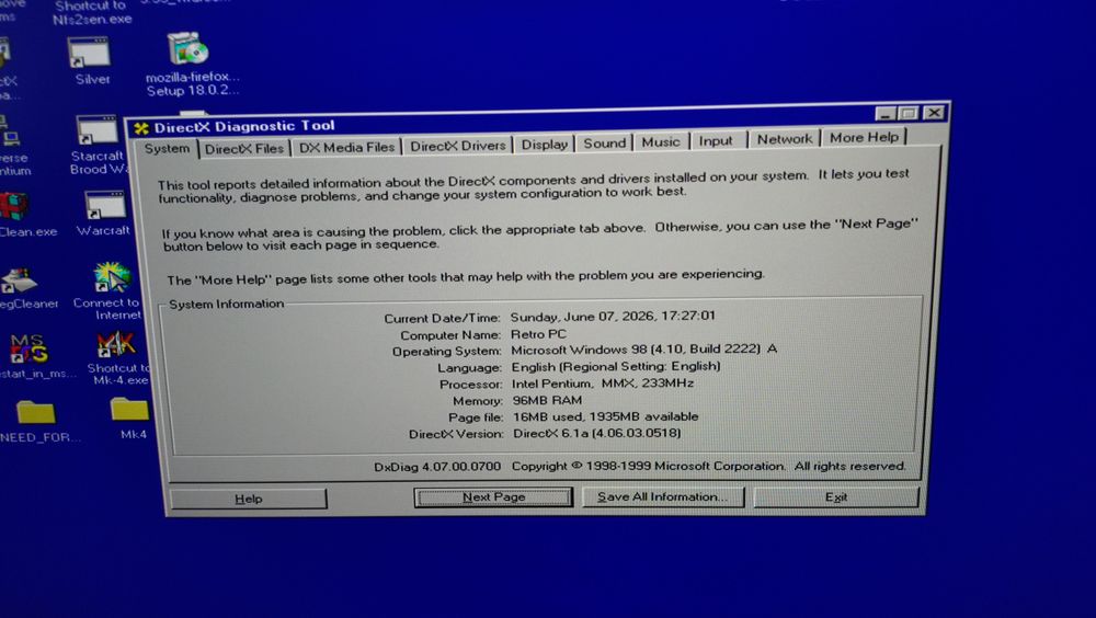 PC Retro Gaming – Pentium MMX 233MHz, Windows 98, Voodoo 3 – Complet cu tastatură, mouse și CD-uri – Perfect pentru jocuri clasice
