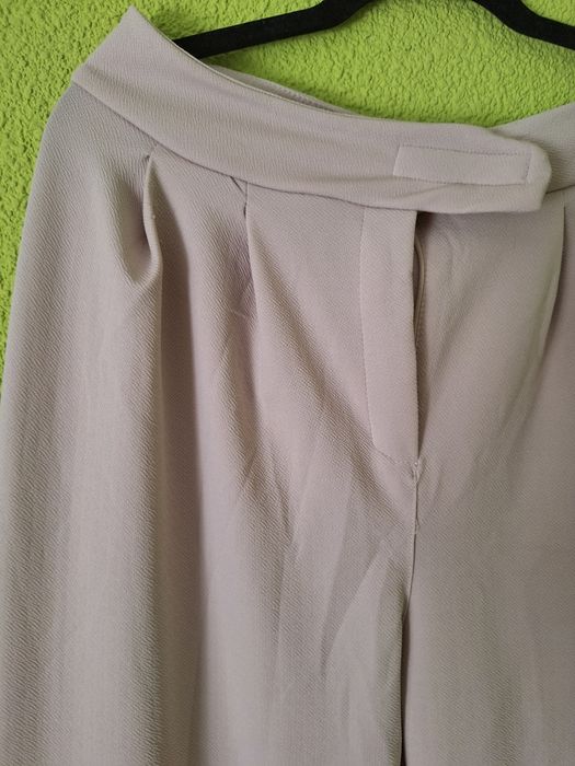 Pantaloni largi de dama