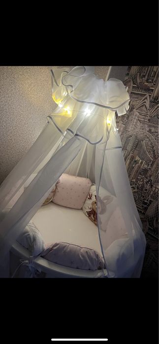 Продам детскую кроватку 7в1.