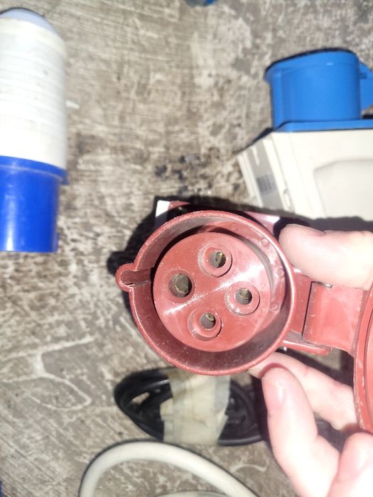 Розетки разные отдам