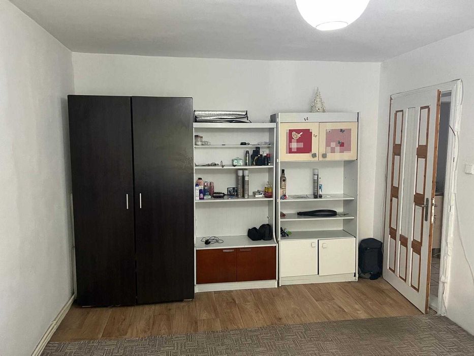 Dau in chirie apartament 3 camere Manastur