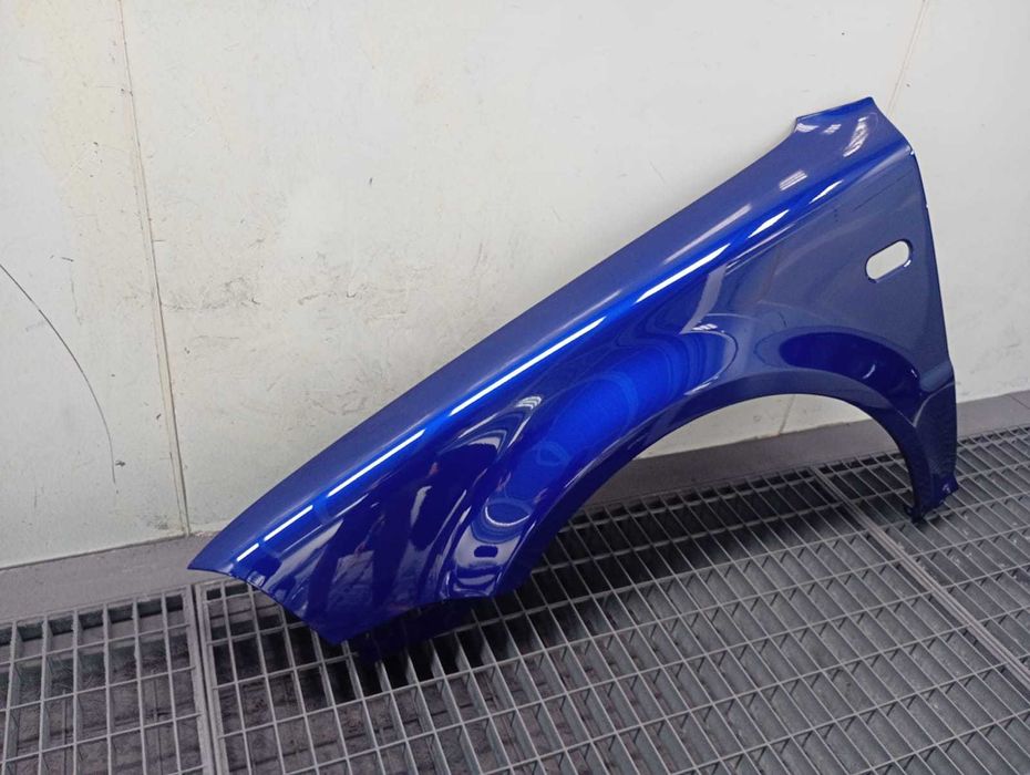 Aripa Fata Stanga VW Passat B5.5 An 2000-2004 (LC5X (Albastru))