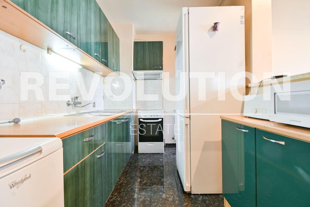 Дава се под наем Двустаен апартамент в София, Зона Б-18 - 80 кв.м за 613 € - Снимка #4