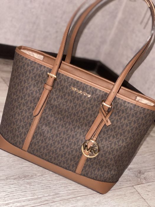 Сроччноо проддам