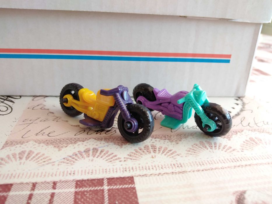 Киндер играчки за колекции