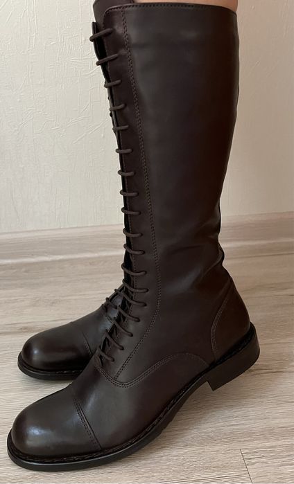 Кожаные женские сапоги