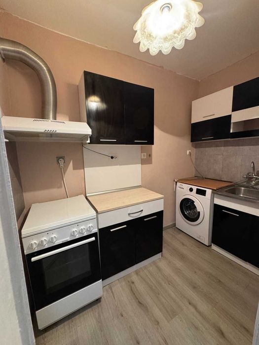 Предлагаме за продажба двустаен апартамент в ЕПК блок, в Славейков