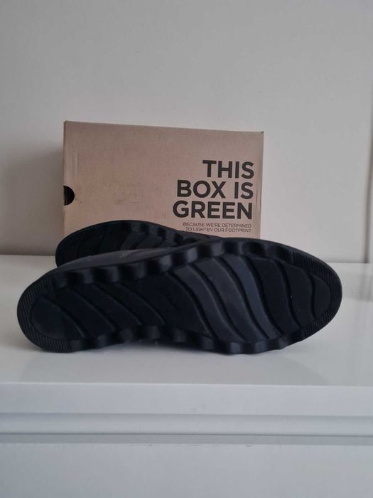 Нови дамски обувки Clarks номер 38