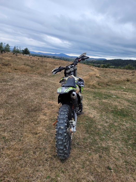 Vând ktm exc 300 2 timpi 2013