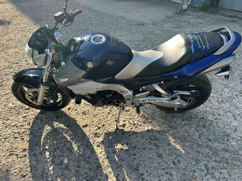 Suzuki GSR 600 година 2006