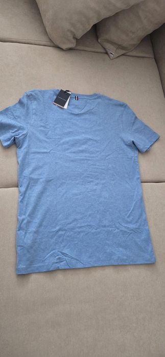Tricou băieți Tommy Hilfiger original marimea 176,nou,cu eticheta