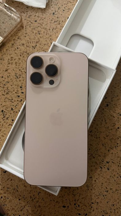 iPhone 16 Pro Max 1 ТБ