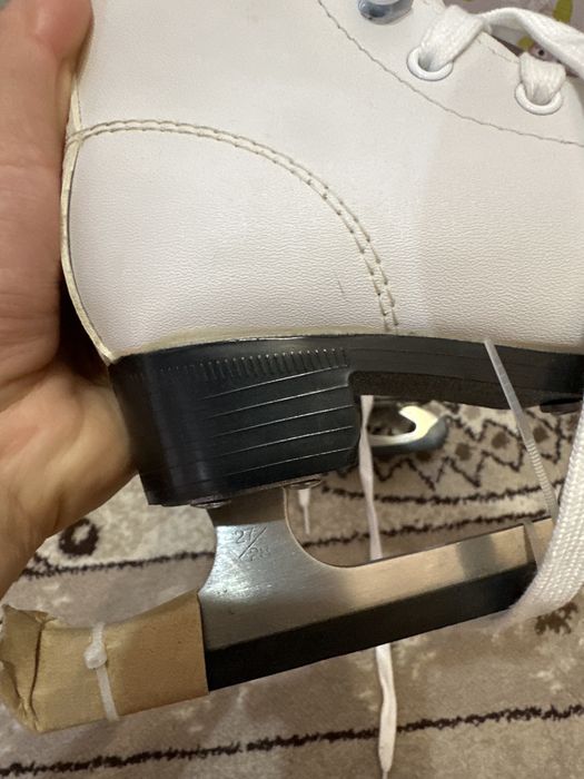 Продам десткие коньки