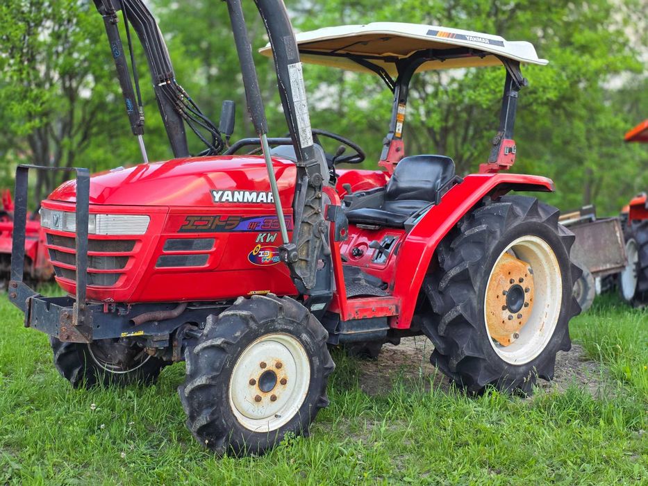 Tractor japonez yanmar AF330 4x4 cu incarcator frontal