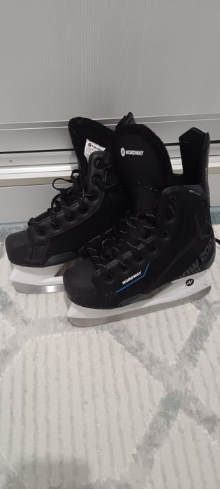 Продам коньки бу