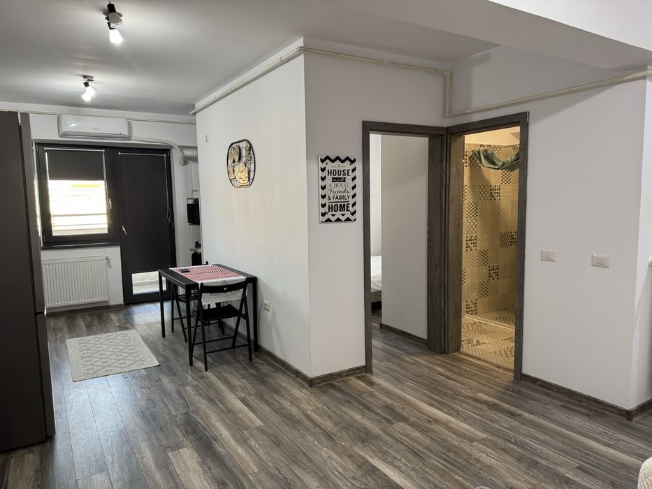 De închiriat – Apartament 2 camere etaj 6  | 50 mp | Bloc Topaz | Central